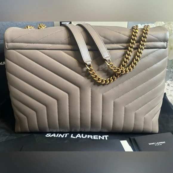 ❌SOLD❌⭐️NEW, SOLD OUT⭐️SAINT LAURENT LOULOU LARGE IN QUILTED LEATHER - Picture 4 of 17